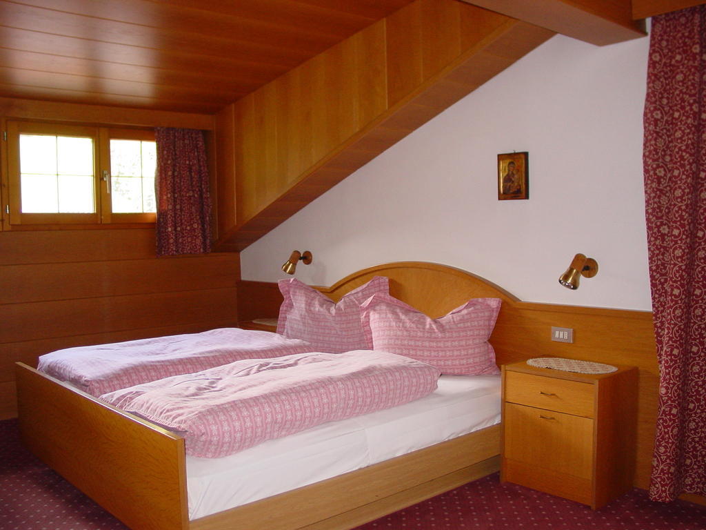 Hotel Garni Conturina Santa Cristina Val Gardena Pokoj fotografie
